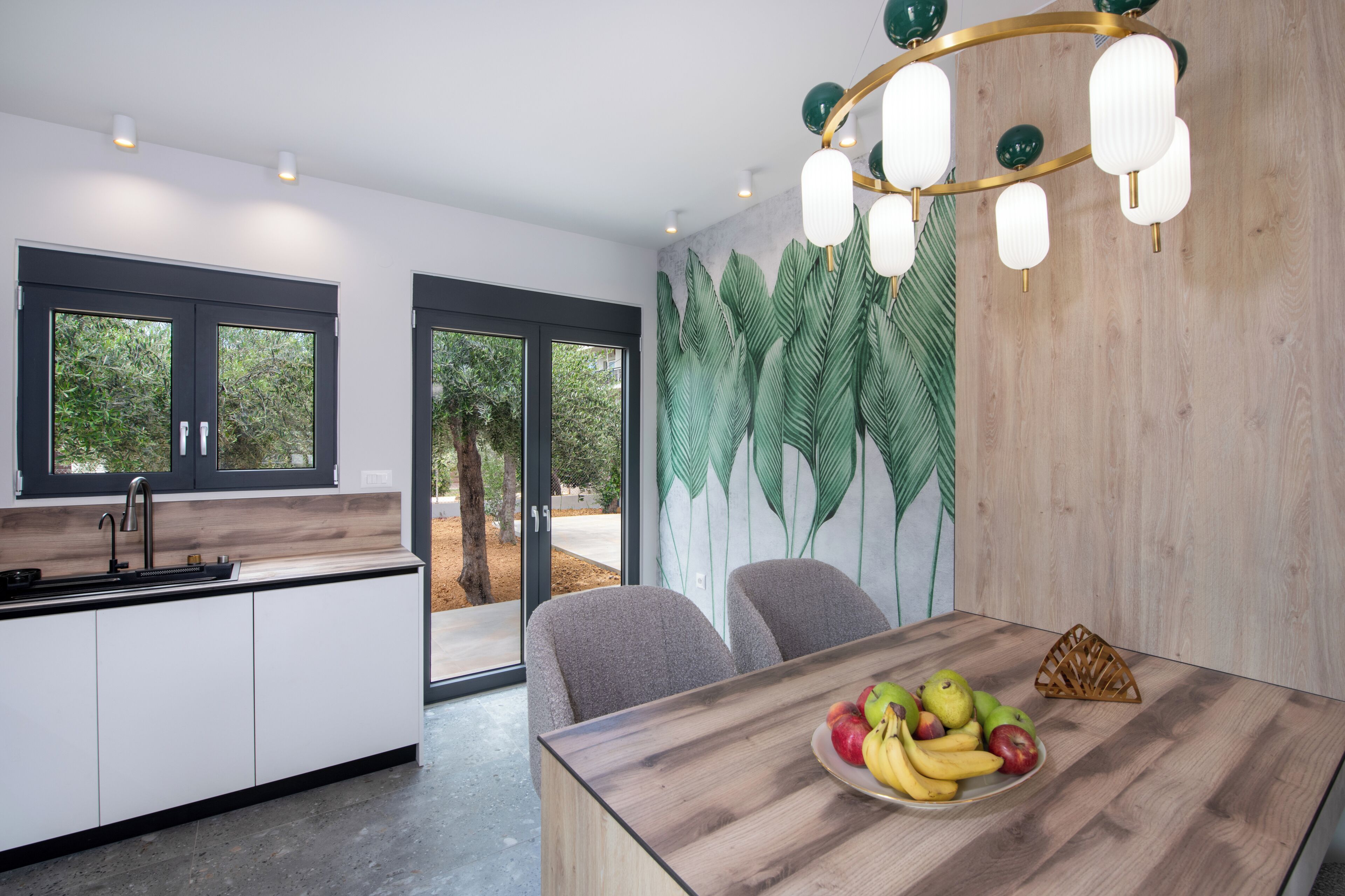 Deluxe House | In-room dining