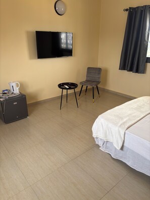 3 chambres, accès au Wi-Fi (inclus), literie fournie