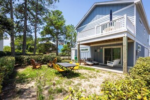 Unclassified image, 5 of 63, button