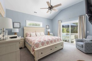 4 bedrooms, desk, iron/ironing board, WiFi - New Listing! Updated Beach Cottage&Community Perks (Corolla)