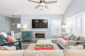 Unclassified image, 5 of 63, button