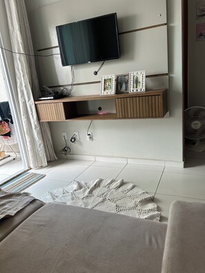 2 makuuhuonetta, silitysrauta/-lauta, Wi-Fi, vuodevaatteet