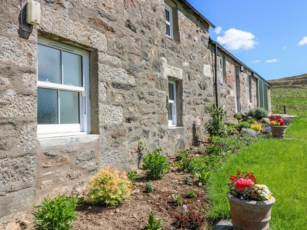 Exterior detail - The Crannach (Blairgowrie)