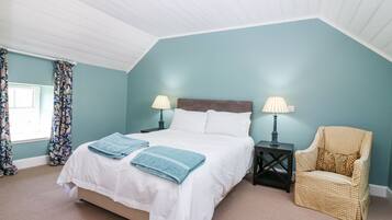 4 bedrooms, individually decorated, individually furnished, free WiFi