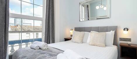 Classic Double Room | Iron/ironing board, free WiFi