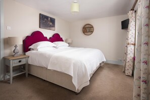 3 室のベッドルーム、インターネット、ベッドシーツ