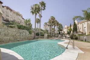 Pool - Holiday Home 'Tarifa' with Sea Views, Wi-Fi and Air Conditioning (Tarifa)