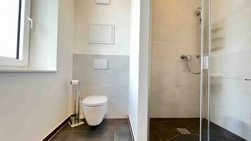 Handtücher, Seife, Toilettenpapier