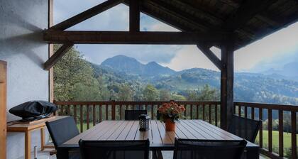Gßte La Clé Des Champs : vue montagne, terrasse privée et Wi-Fi