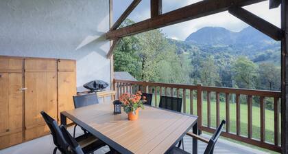 Gîte La Clé Des Champs: Bergblick, private Terrasse und WLAN