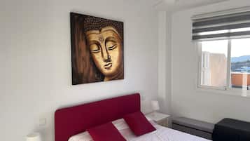 2 slaapkamers, een strijkplank/strijkijzer, wifi, beddengoed