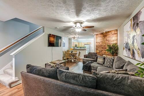 13 Mi to Dtwn: Nashville Gem Near Golf & Fishing