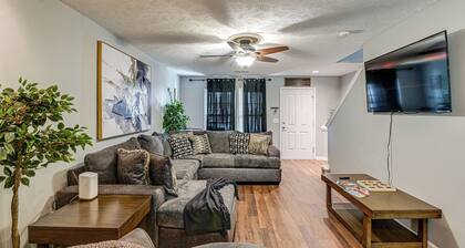 13 Mi to Dtwn: Nashville Gem Near Golf & Fishing