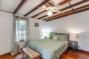 Cottage (2 Bedrooms) | Interior - Lake Wateree Retreat: Dock & Screened Porch! (Camden)