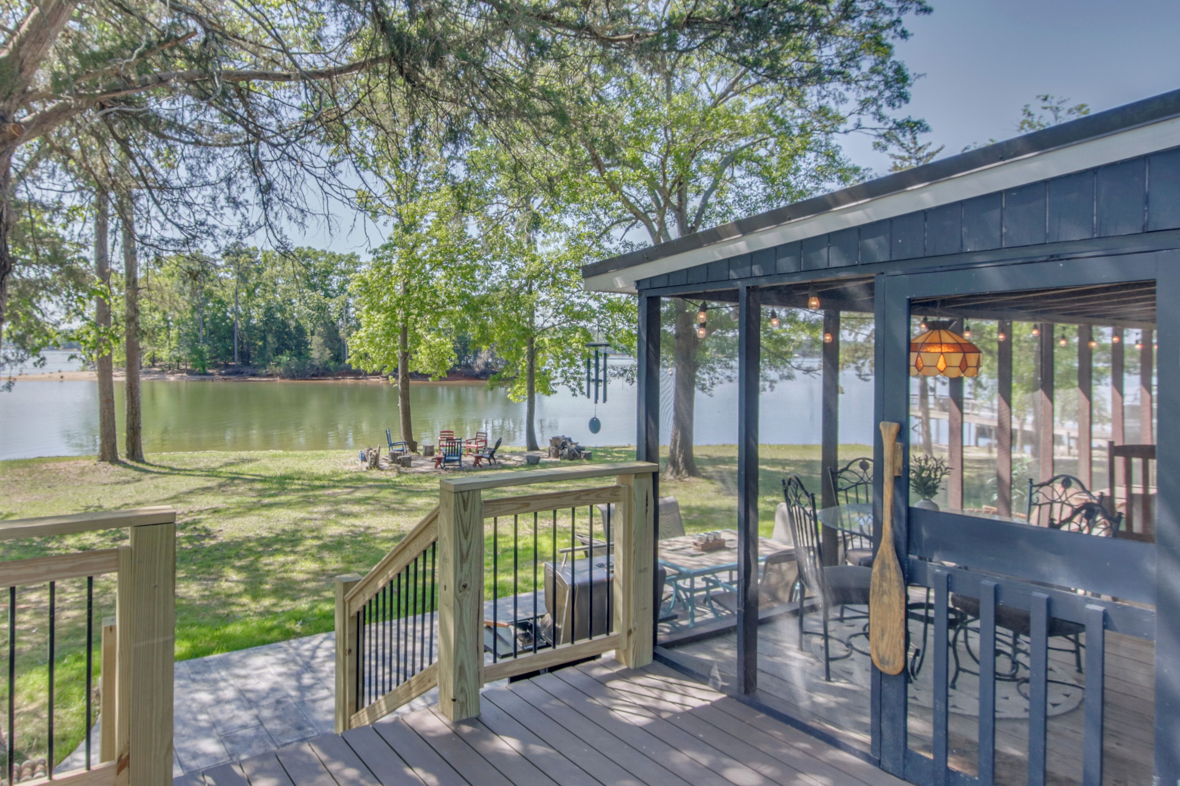 Cottage (2 Bedrooms) | Front of property