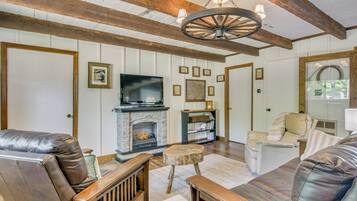 Cottage (2 Bedrooms) | Interior