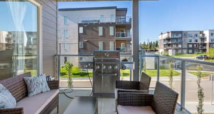 Western Nest |Bright 3BR 2BA | Trails+Near HWY