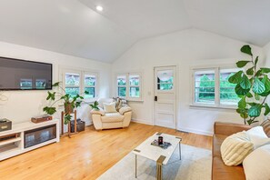 House (1 Bedroom) | Interior