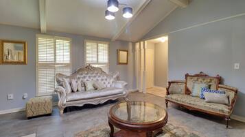 House (3 Bedrooms) | Bahagian dalam