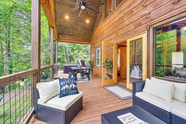 House (2 Bedrooms) | Interior - Hot Tub & Deck: Riverfront Mccaysville Cabin! (McCaysville)