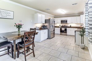 House (3 Bedrooms) | Interior - Near At&t Stadium & Six Flags: Texas Family Home! (Grand Prairie)