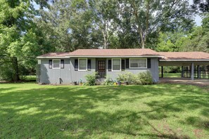 House (2 Bedrooms) | Front of property