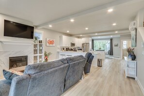 Interior - Columbia River Views: Spacious Hammond Getaway! (Hammond)