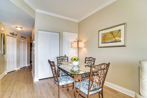 Apartment (2 Bedrooms) | Interior - Treasure Island Condo w/ Bay-view Balcony! (Treasure Island)