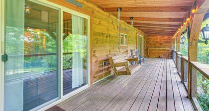 Pond & Fire Pit: Charming Log Cabin Near Blue Rock