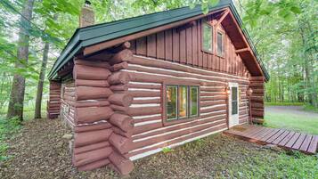 House (1 Bedroom) | Interior