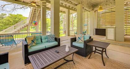 Mod on the Guad Home w/ Lake Mcqueeney Views!