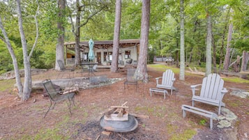 Rumah (2 Bedrooms) | Interior