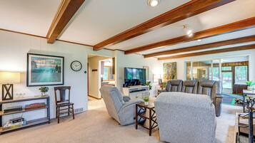 House (2 Bedrooms) | Interior