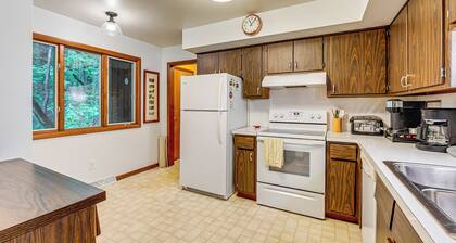 < 1 Mi to Lake Michigan: Peaceful Cabin w/ Yard!