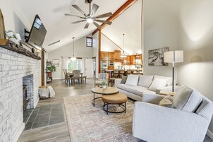 House (4 Bedrooms) | Front of property