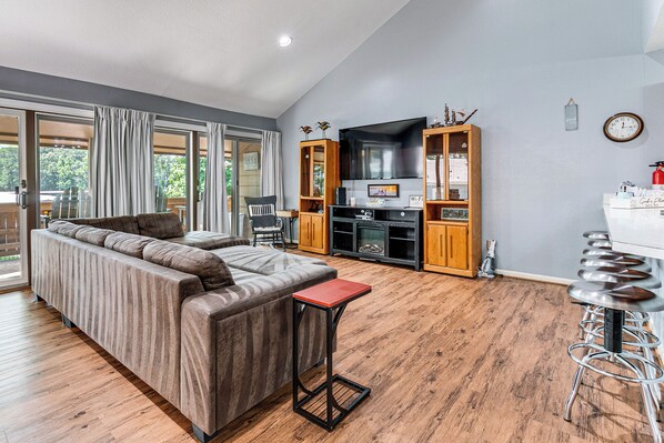 House (3 Bedrooms) | Interior - Steps to Marina: Coldspring Retreat w/ Lake View (Coldspring)