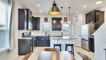 4 bedrooms, Internet