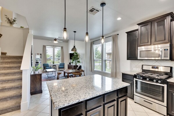 House | 4 bedrooms, Internet