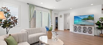 Spacious 5BR Getaway w Game Room Modern Comfort