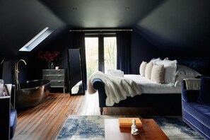 7 Schlafzimmer, Bügeleisen/Bügelbrett, WLAN, Bettwäsche