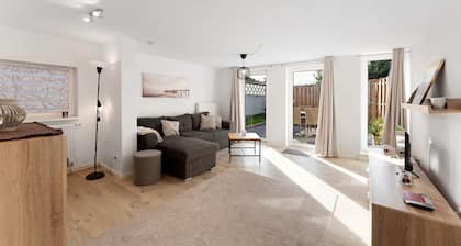 Holiday Home 'Küstenliebe' with Private Terrace, Private Garden and Wi-Fi