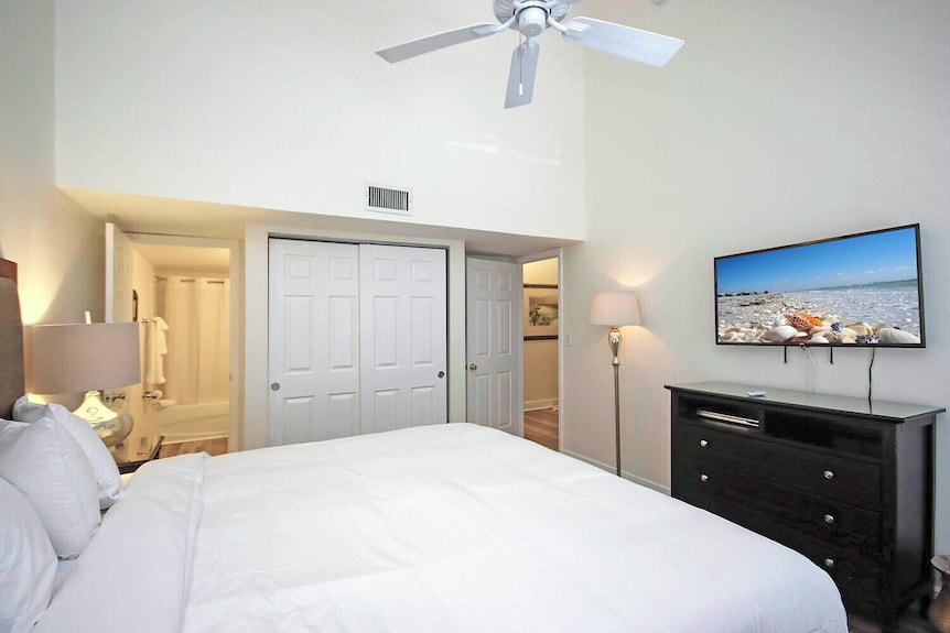 Beach Villa 2121: Your Exclusive Two-story Beach Villa With Direct Gulf Views - Captiva, FL