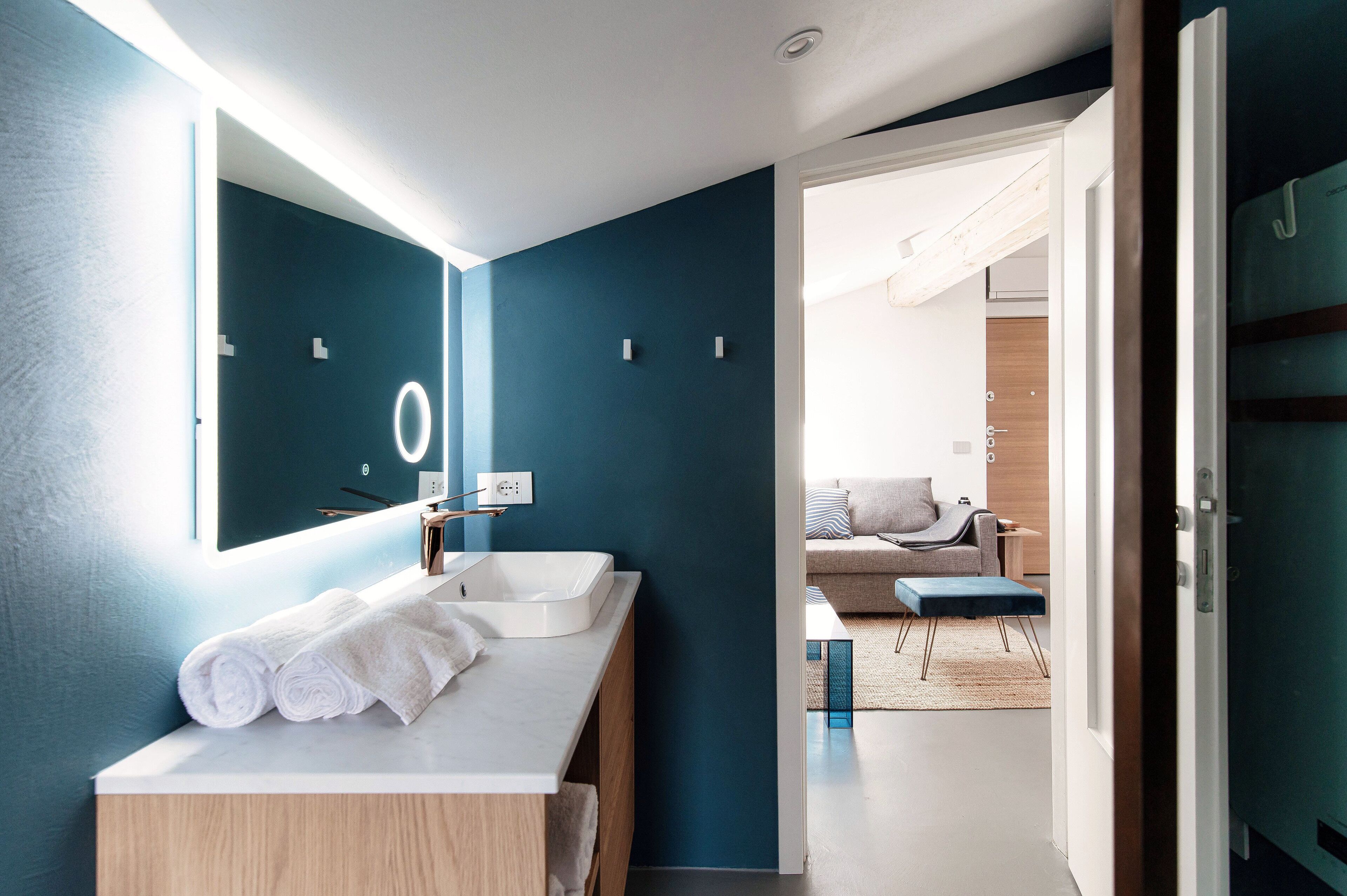 Apartment, Patio, Lake View | Bathroom | Shower, free toiletries, hair dryer, bidet