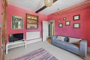 Fernseher, Kamin, Arbeitsbereiche