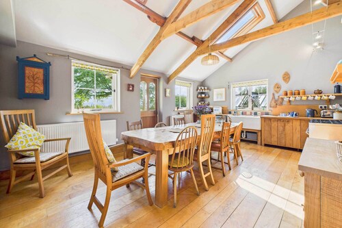 Host & Stay | Lowmoor