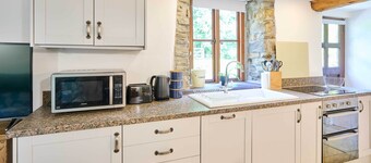 Host & Stay | Dipple Farm Cottage