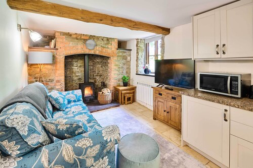 Host & Stay | Dipple Farm Cottage