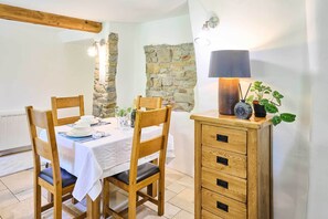 Dining - Host & Stay | Dipple Farm Cottage (Woolfardisworthy)