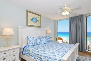 3 makuuhuonetta, silitysrauta/-lauta, ilmainen Wi-Fi, vuodevaatteet