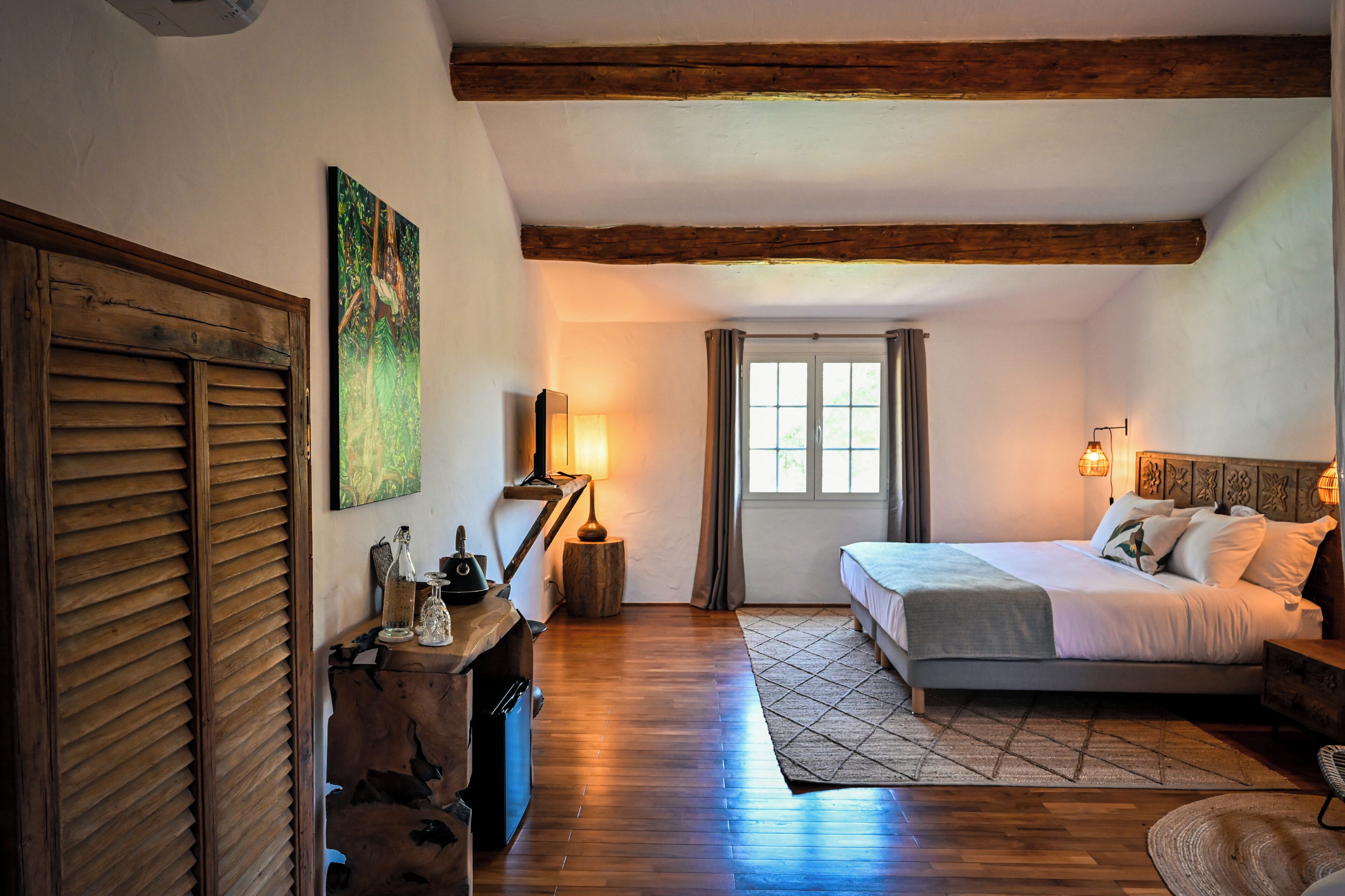 Deluxe Double Room | Minibar, individually decorated, individually furnished, free WiFi